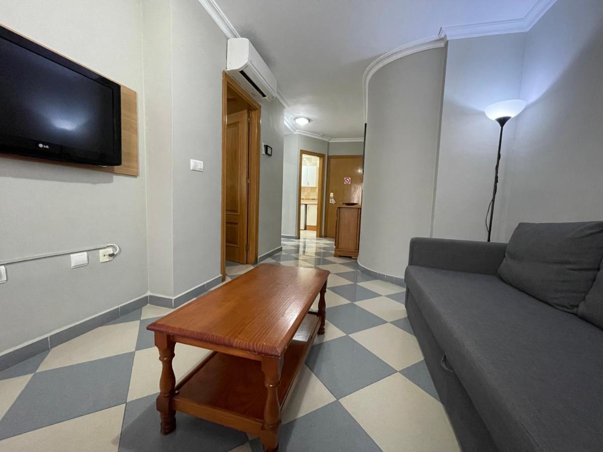 Apartamentos Nina De Oro Torremolinos Kültér fotó