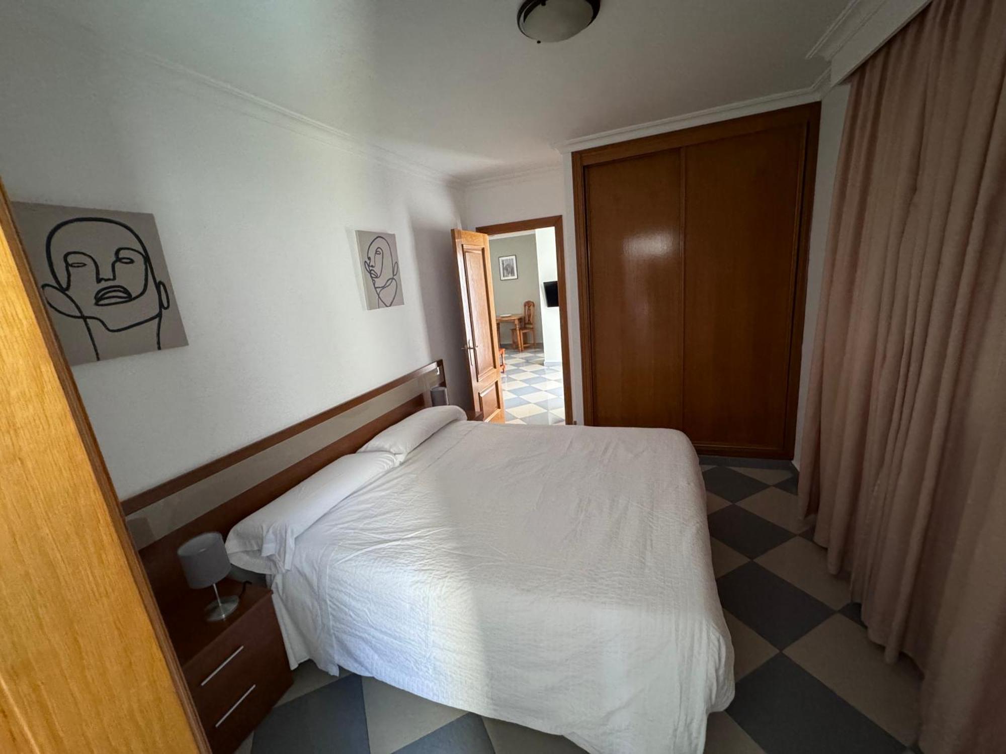 Apartamentos Nina De Oro Torremolinos Kültér fotó
