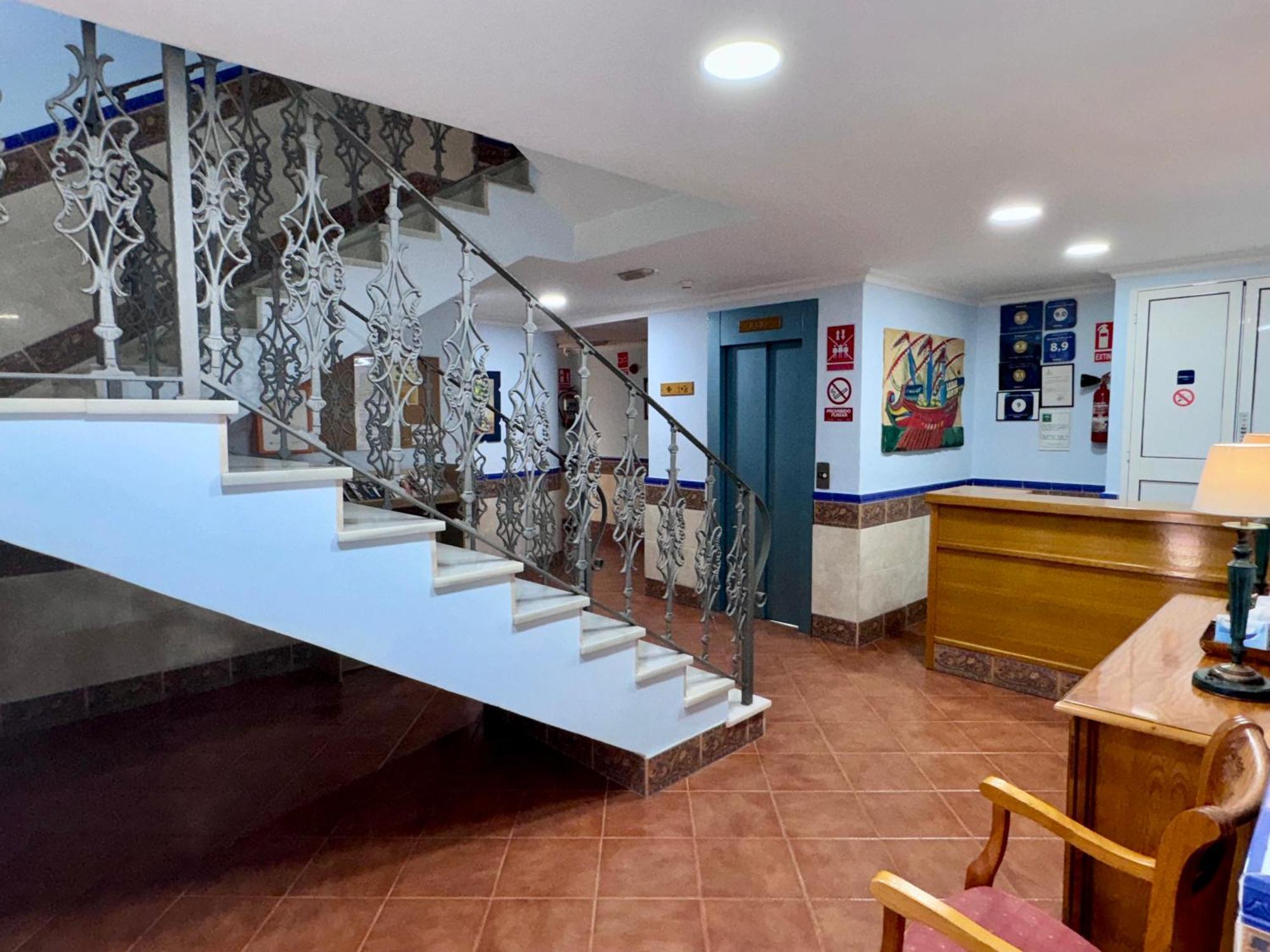 Apartamentos Nina De Oro Torremolinos Kültér fotó