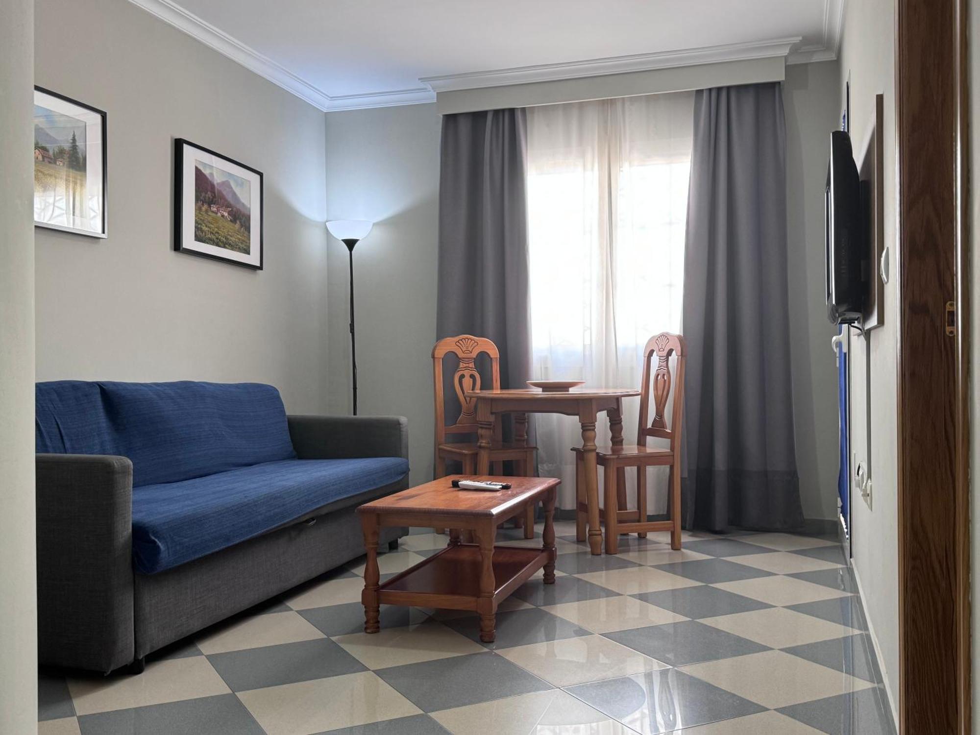 Apartamentos Nina De Oro Torremolinos Kültér fotó