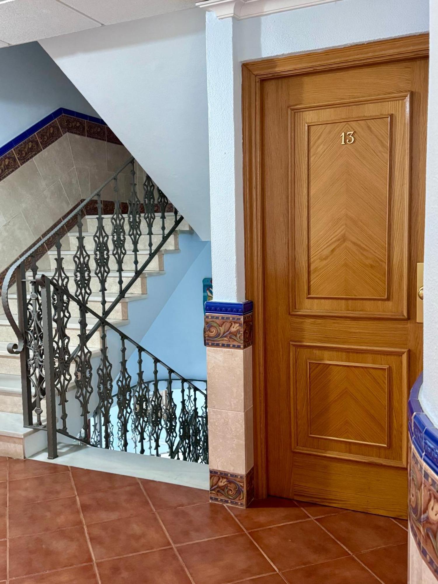 Apartamentos Nina De Oro Torremolinos Kültér fotó