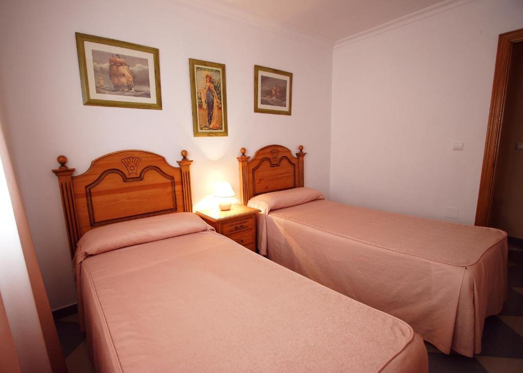 Apartamentos Nina De Oro Torremolinos Szoba fotó