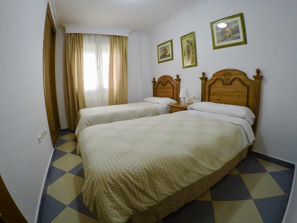 Apartamentos Nina De Oro Torremolinos Kültér fotó
