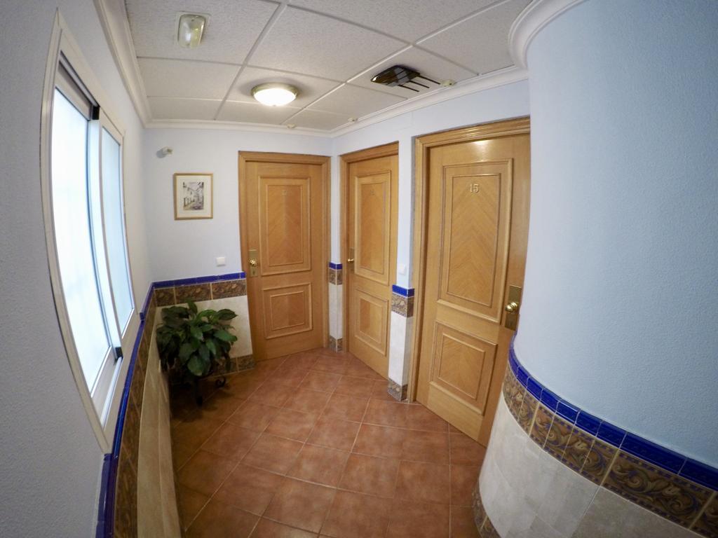 Apartamentos Nina De Oro Torremolinos Kültér fotó