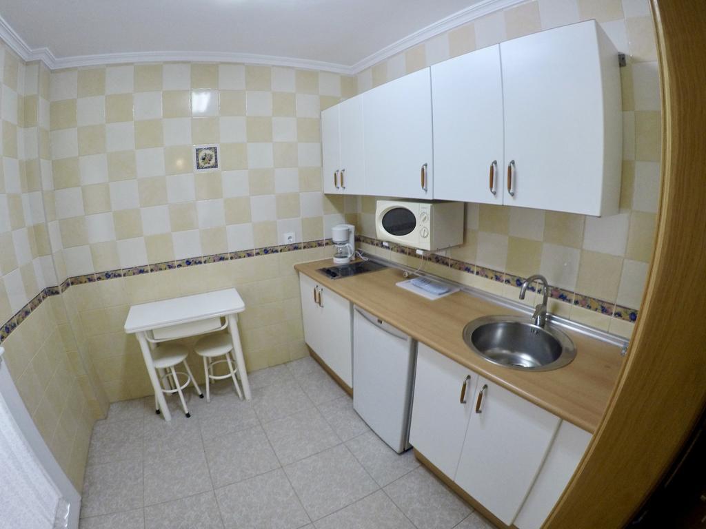 Apartamentos Nina De Oro Torremolinos Kültér fotó