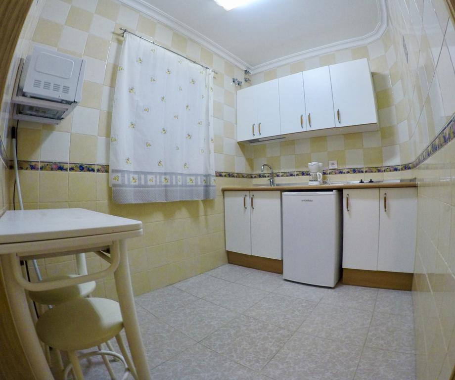 Apartamentos Nina De Oro Torremolinos Kültér fotó
