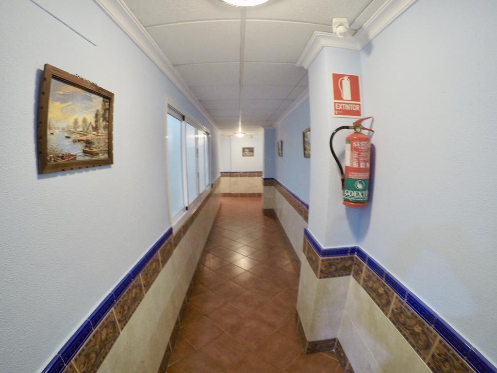 Apartamentos Nina De Oro Torremolinos Kültér fotó