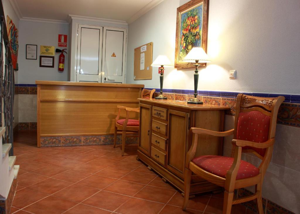 Apartamentos Nina De Oro Torremolinos Kültér fotó
